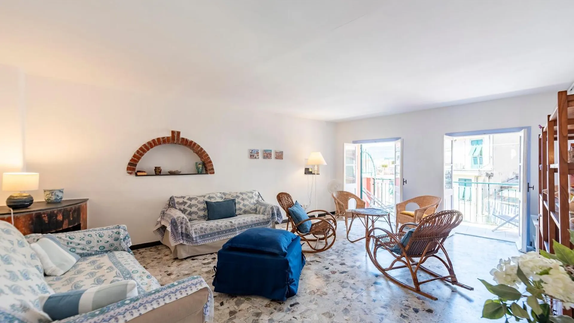 Charming Flat In Vernazza - Happy Rentals